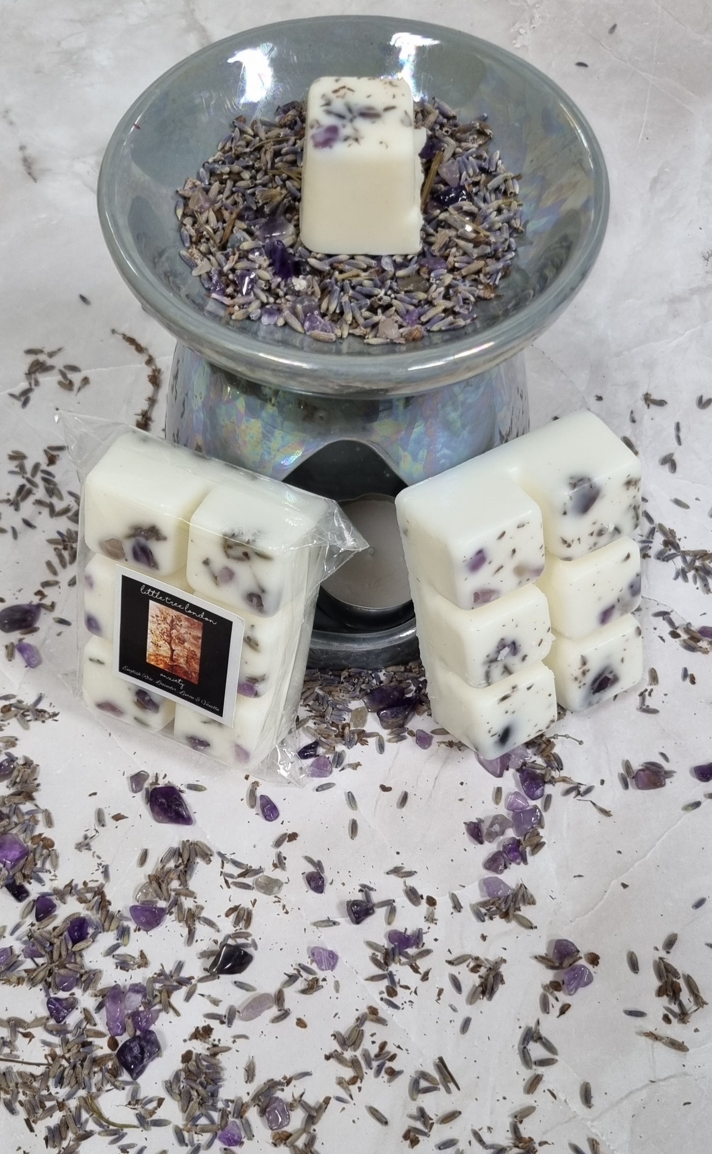 Novelty - Anxiety Luxury wax melts with amethyst crystals chips. Luxury Lavender wax melts for relaxation and calmness.