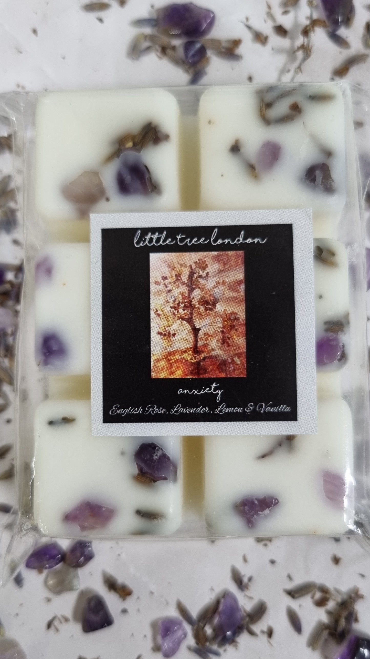 Anxiety Luxury wax melts with amethyst crystals chips. Luxury Lavender wax melts for relaxation and calmness.